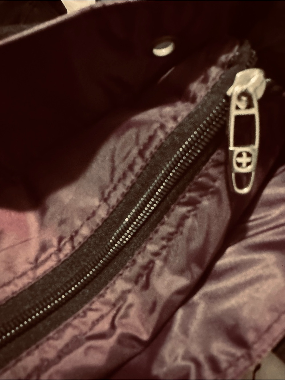 SwissGear | Bag | SwissGear Deep Plum Nylon Campus Tote with Black Trim - Picture 3 of 13